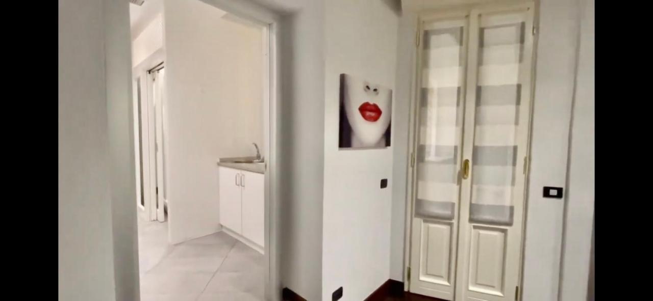 Luxury Home 100 Mq A Stone'S Throw From The Duomo ميلان المظهر الخارجي الصورة