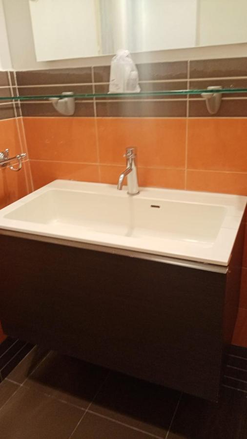Luxury Home 100 Mq A Stone'S Throw From The Duomo ميلان المظهر الخارجي الصورة