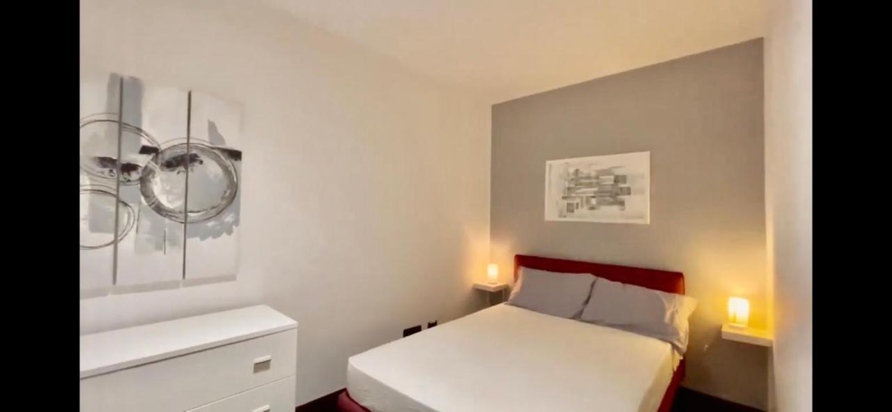 Luxury Home 100 Mq A Stone'S Throw From The Duomo ميلان المظهر الخارجي الصورة