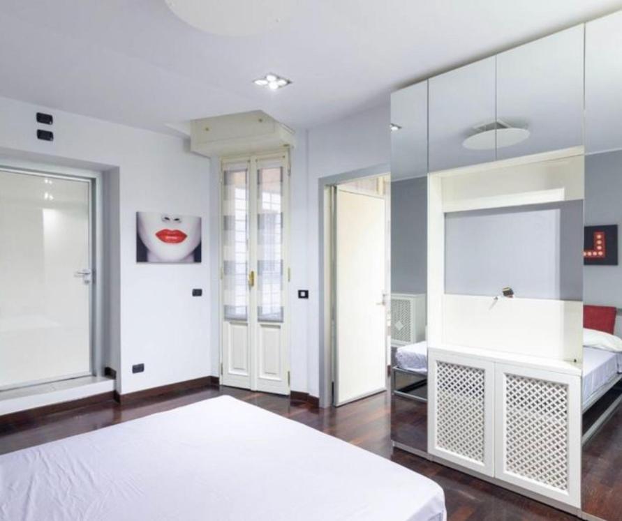 Luxury Home 100 Mq A Stone'S Throw From The Duomo ميلان المظهر الخارجي الصورة