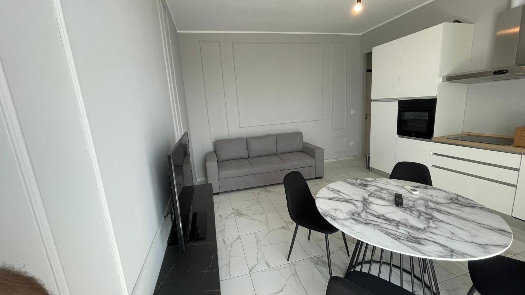 Luxury Home 100 Mq A Stone'S Throw From The Duomo ميلان المظهر الخارجي الصورة