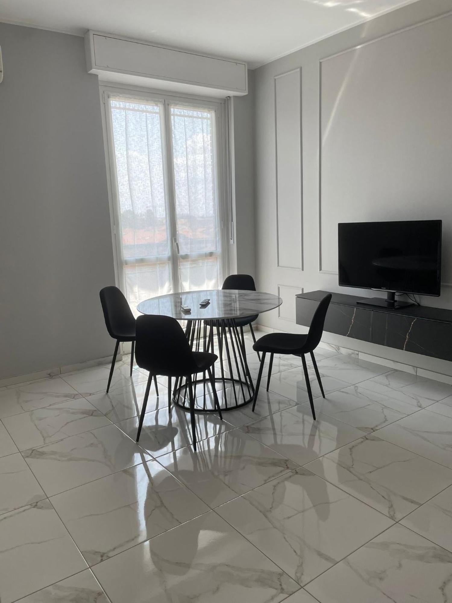 Luxury Home 100 Mq A Stone'S Throw From The Duomo ميلان المظهر الخارجي الصورة